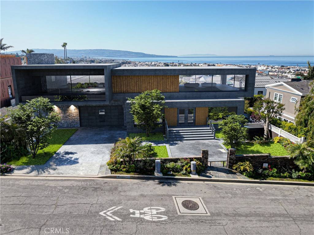 Manhattan Beach, CA 90266,812 8th ST