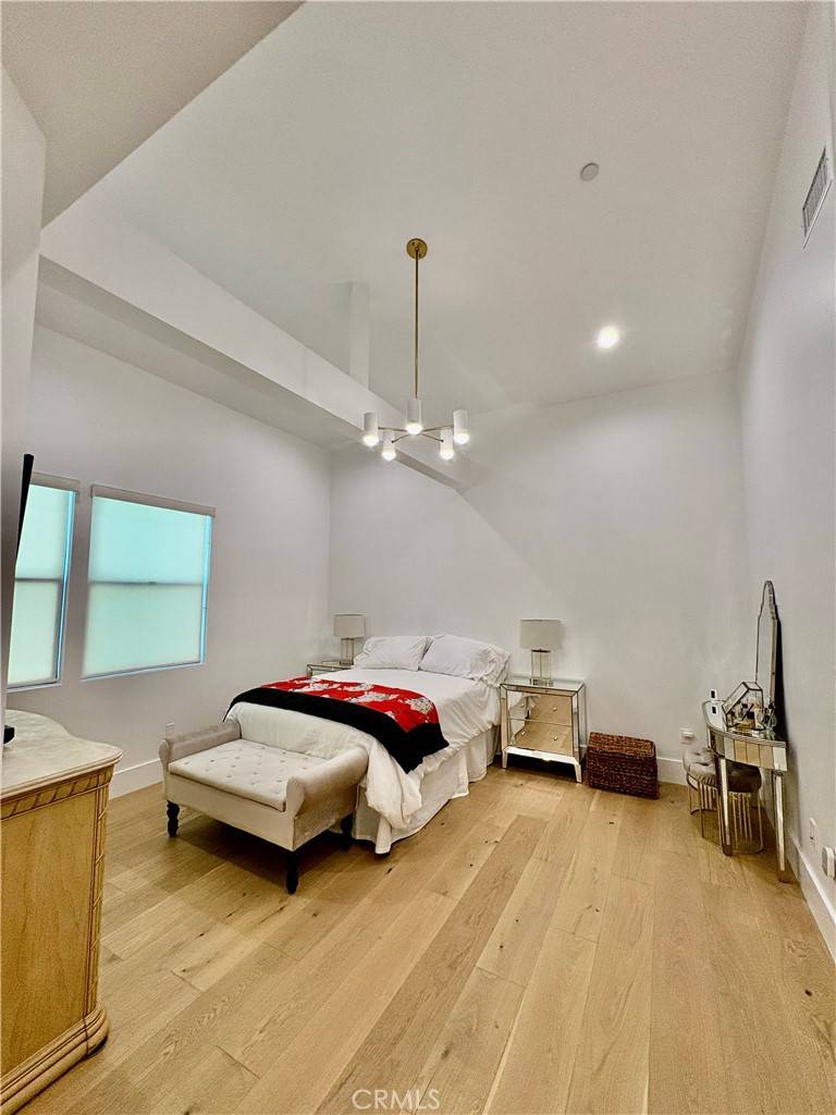 Redondo Beach, CA 90278,2621 Gates AVE #B