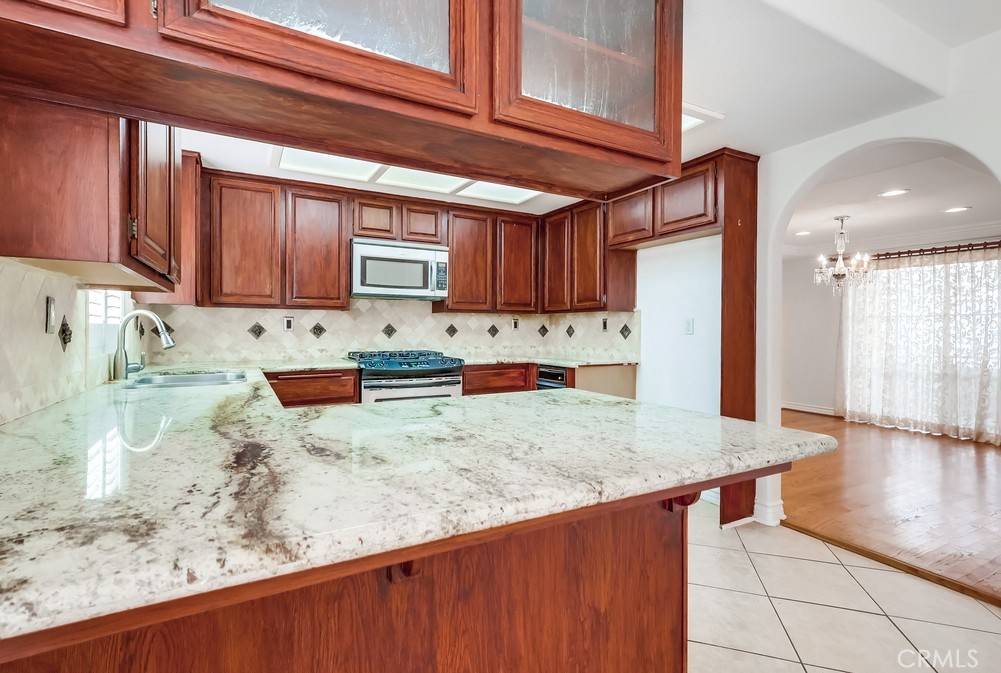 San Pedro, CA 90731,814 S Patton AVE #2