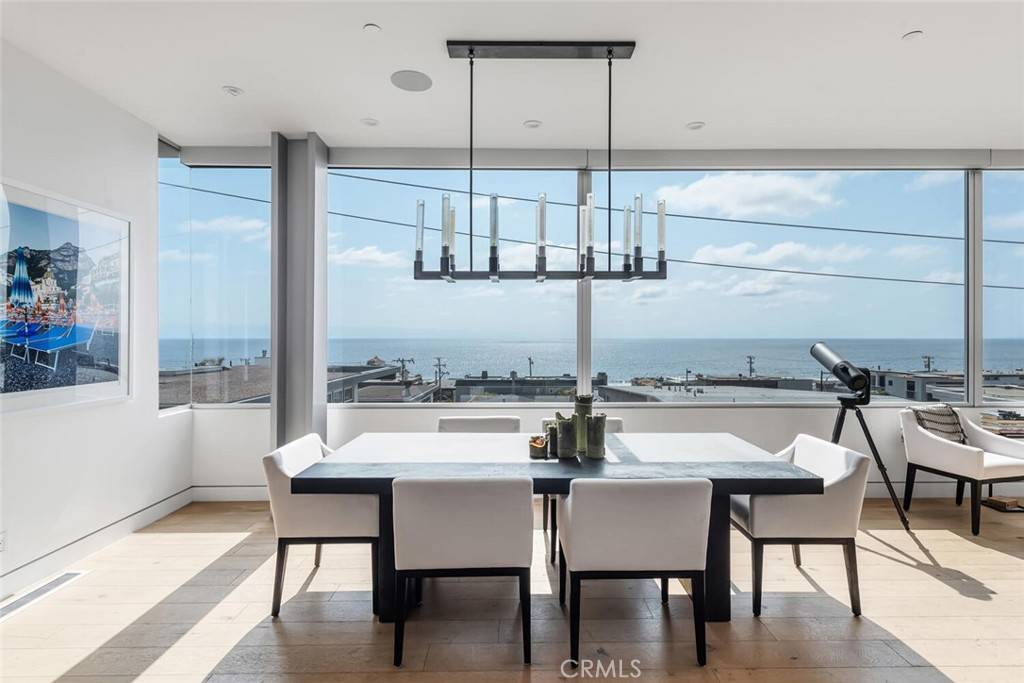 Manhattan Beach, CA 90266,216 13th ST