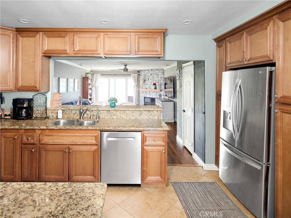 Hawthorne, CA 90250,5336 W 121st ST