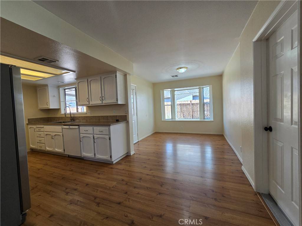 Ridgecrest, CA 93555,813 Victoria CT