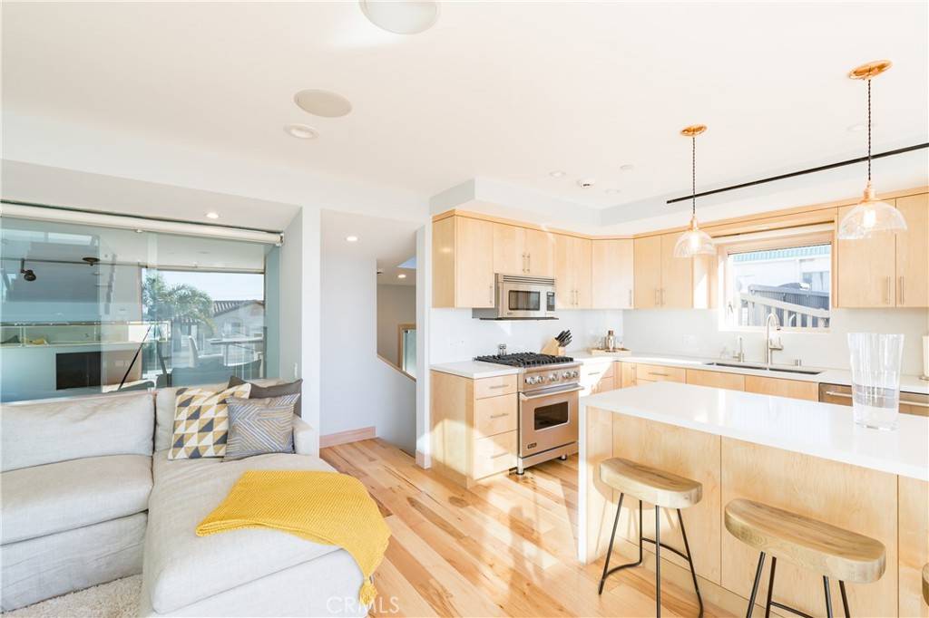 Hermosa Beach, CA 90254,814 Monterey BLVD