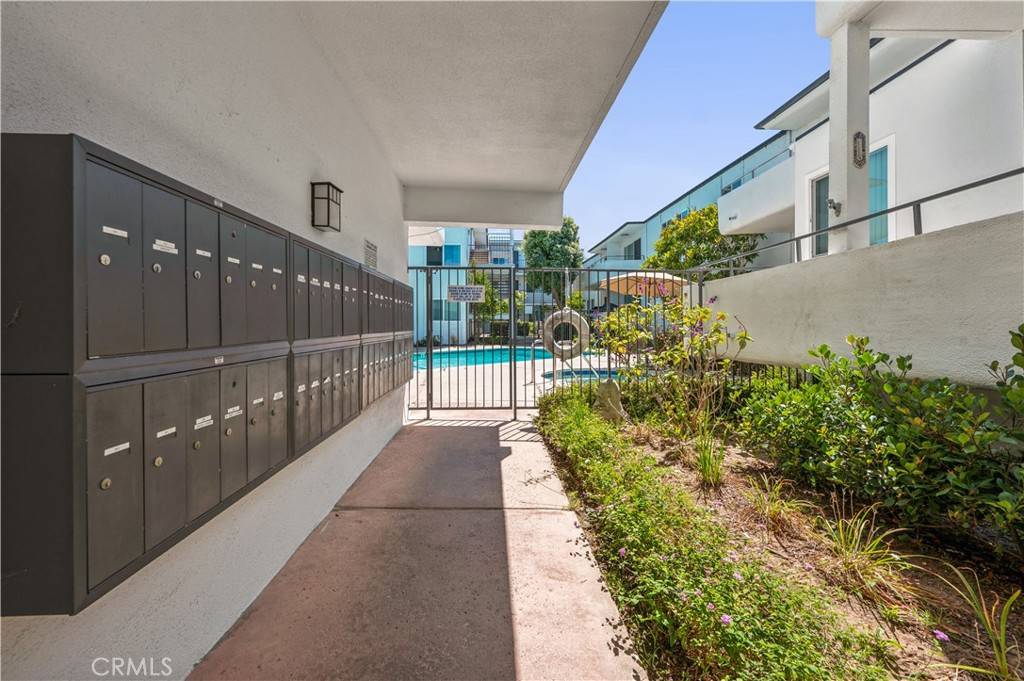 Redondo Beach, CA 90277,415 S Prospect AVE #123