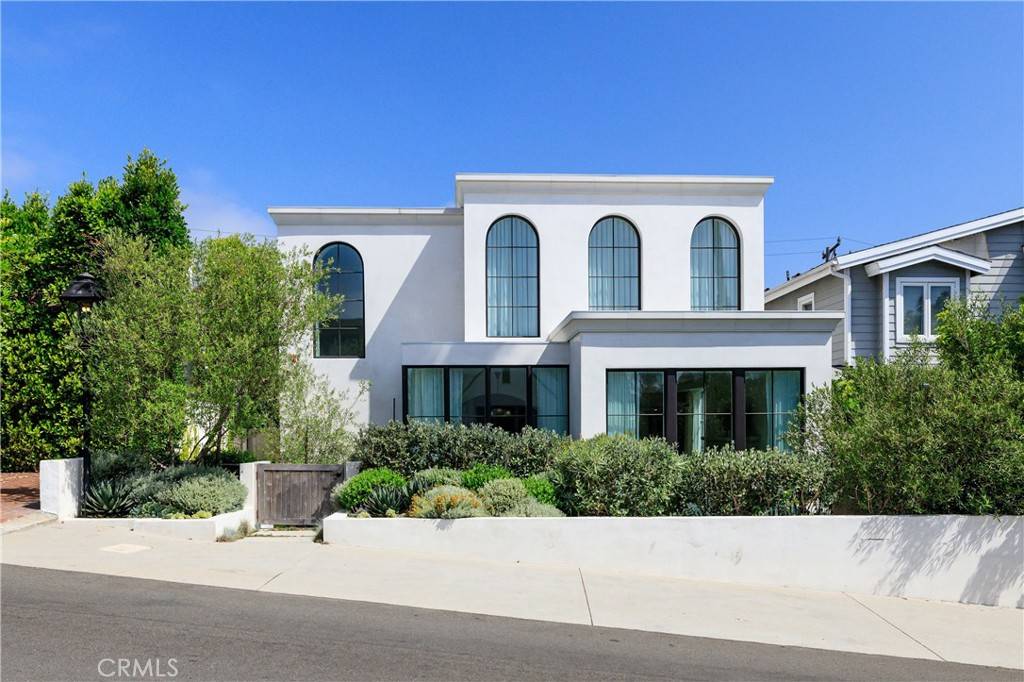 Manhattan Beach, CA 90266,515 Marine AVE