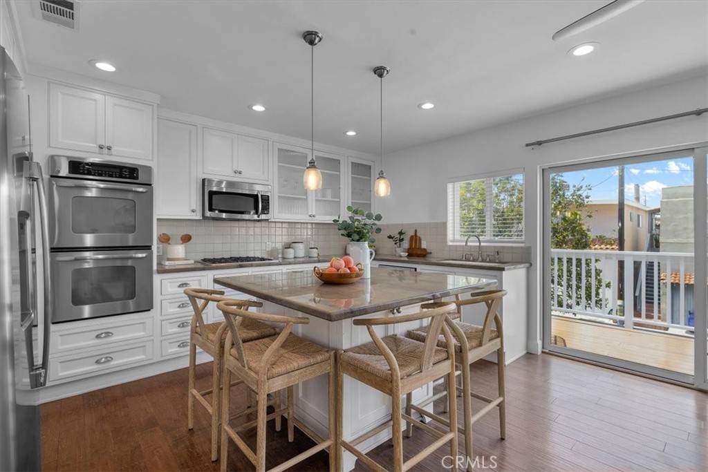 Manhattan Beach, CA 90266,3516 Alma AVE