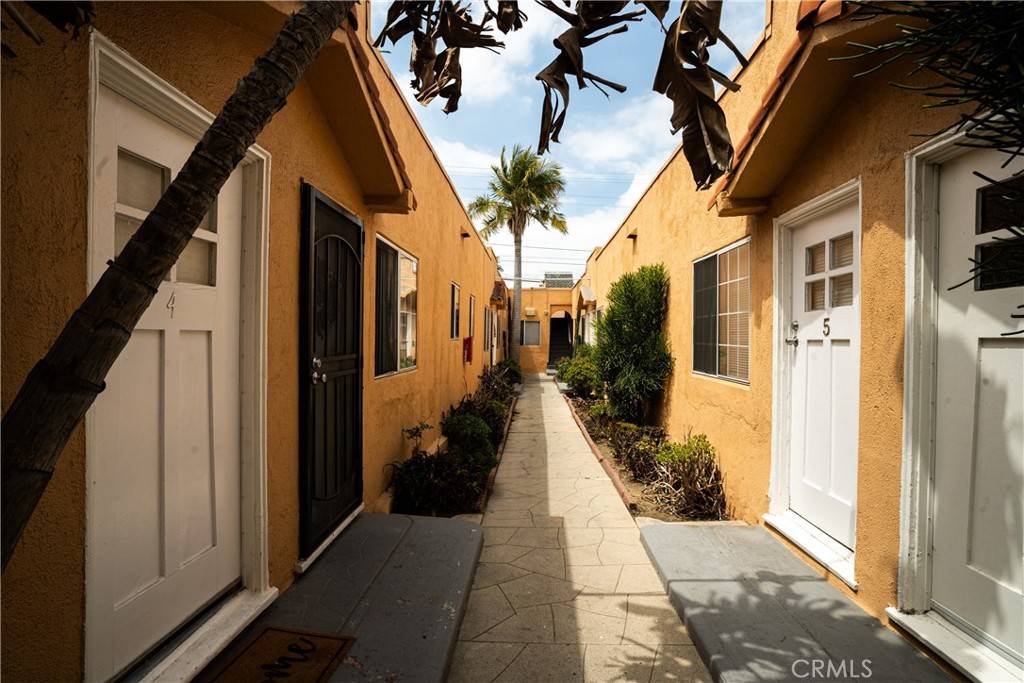 Long Beach, CA 90813,1495 Cedar AVE