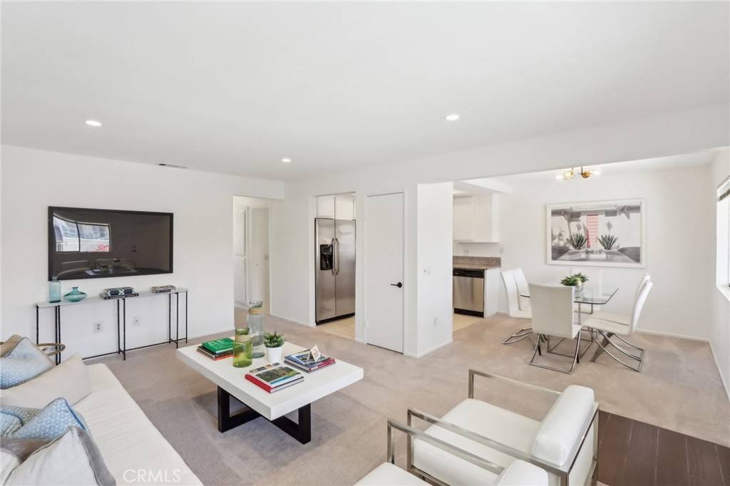 Palm Desert, CA 92260,73242 Don Budge LN