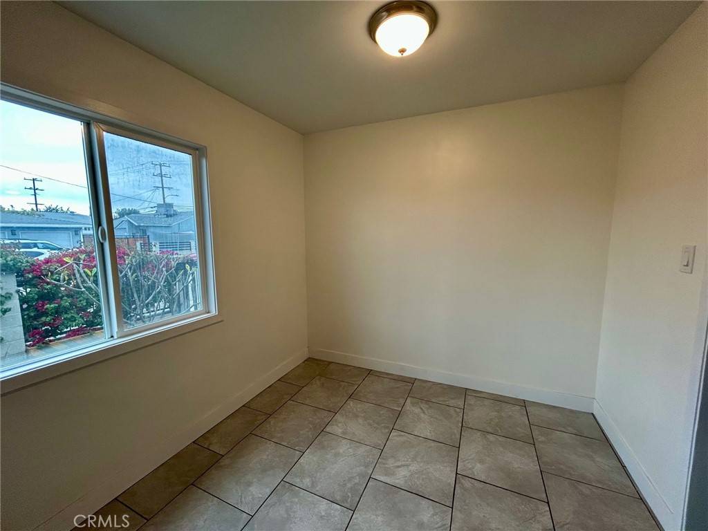 Hawthorne, CA 90250,13508 Cerise AVE