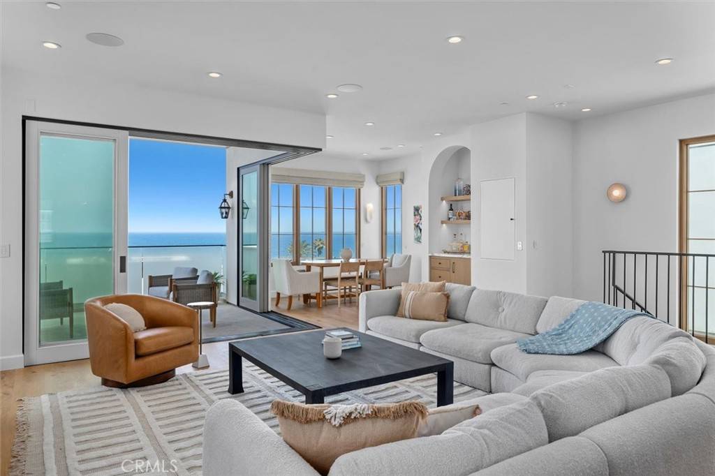 Manhattan Beach, CA 90266,505 Bayview DR