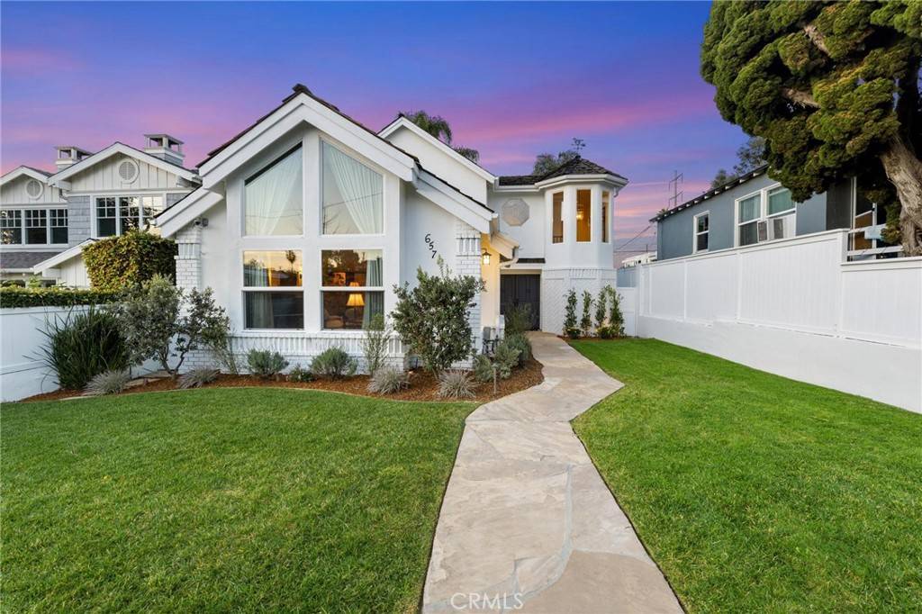 Manhattan Beach, CA 90266,657 36th ST