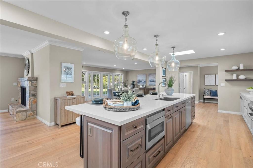Rancho Palos Verdes, CA 90275,16 Crestwind DR