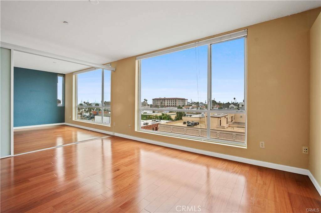 San Pedro, CA 90731,285 W 6th ST #527