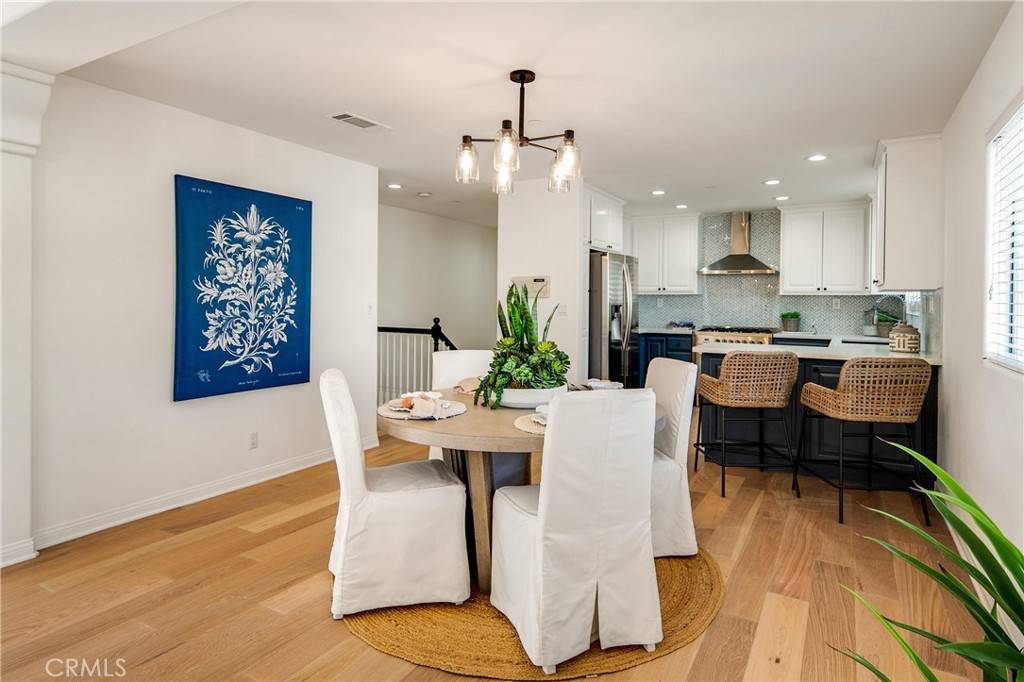 Redondo Beach, CA 90278,2401 Vanderbilt LN #B