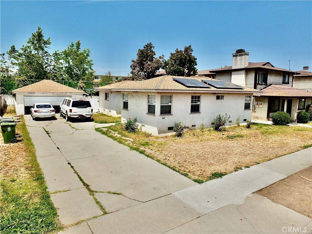Hawthorne, CA 90250,3743 W 132nd #Rear