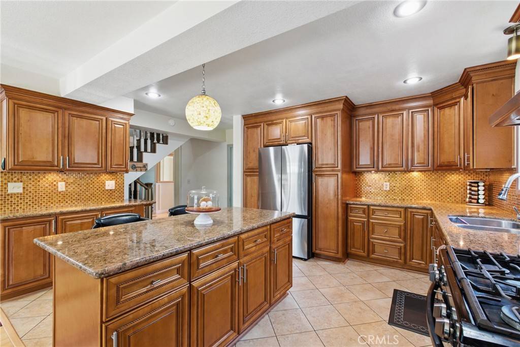 302 E 213th ST Carson, CA 90745