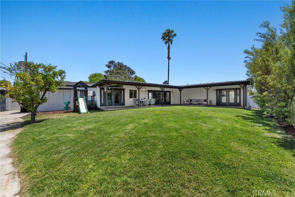 Los Angeles, CA 90045,7301 W 91st ST