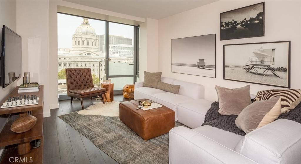 San Francisco, CA 94102,150 Van ness #0936