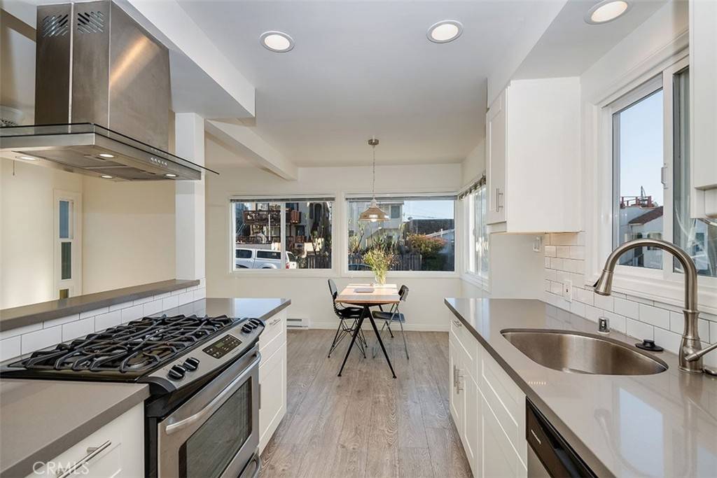 Hermosa Beach, CA 90254,231 Longfellow AVE