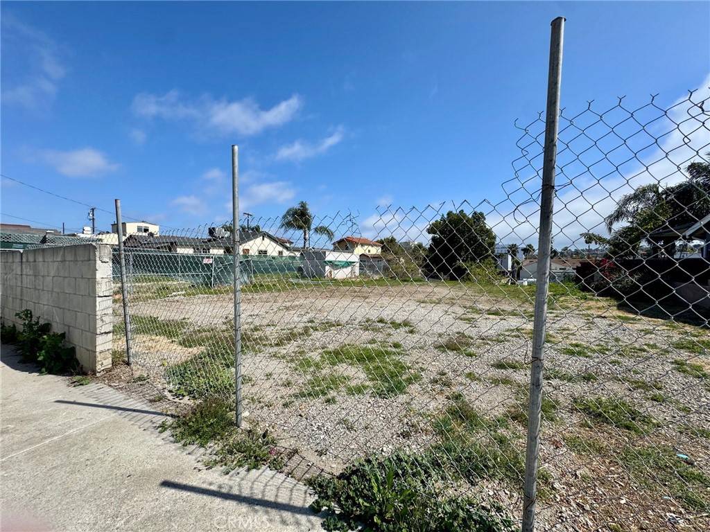 San Pedro, CA 90732,1356 W 4th ST