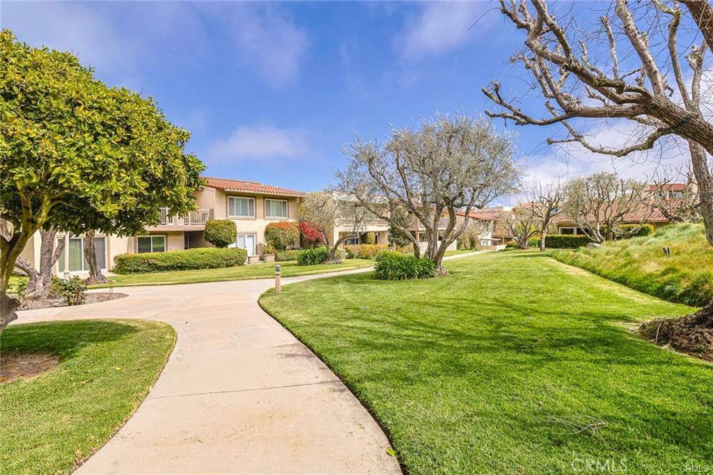 Rancho Palos Verdes, CA 90275,21 Hilltop CIR