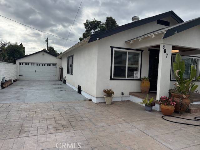 Compton, CA 90221,807 N Pearl AVE