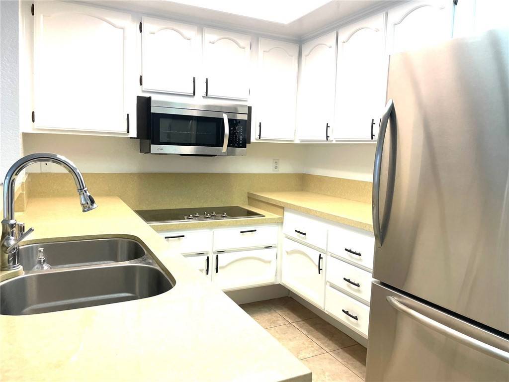 Seal Beach, CA 90740,13601 Del Monte DR #75