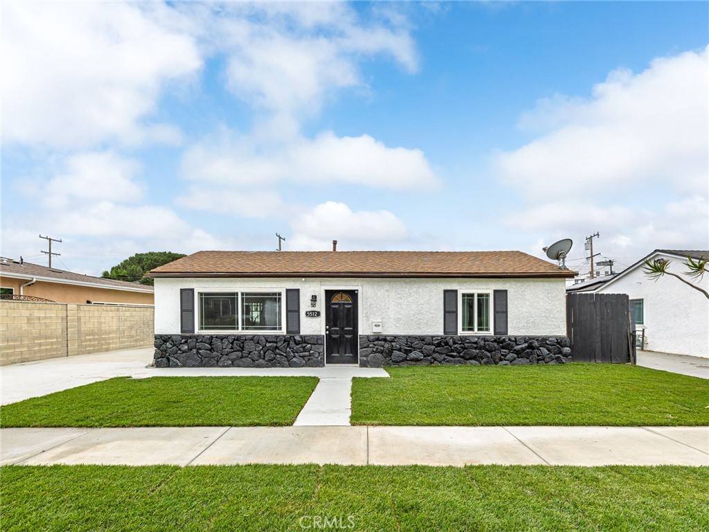 Hawthorne, CA 90304,5512 W 117th ST