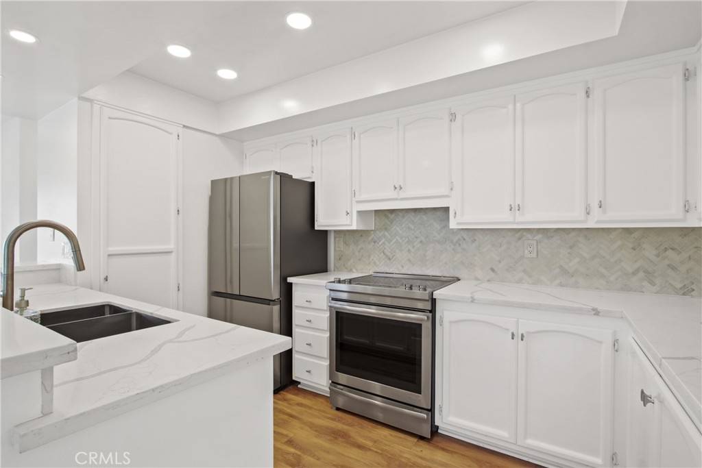 Hermosa Beach, CA 90254,33 4th ST #31