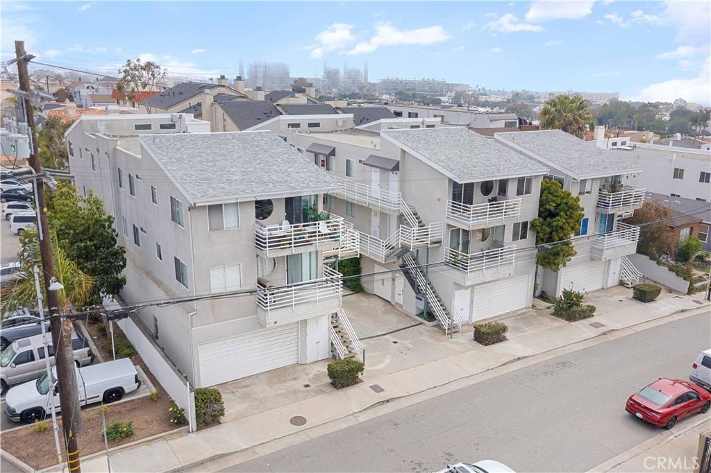 Hermosa Beach, CA 90254,726 5th ST