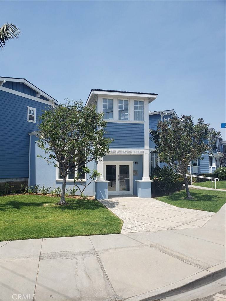 Manhattan Beach, CA 90266,221 Aviation PL