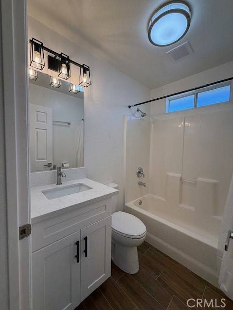 347 E 224th ST Carson, CA 90745
