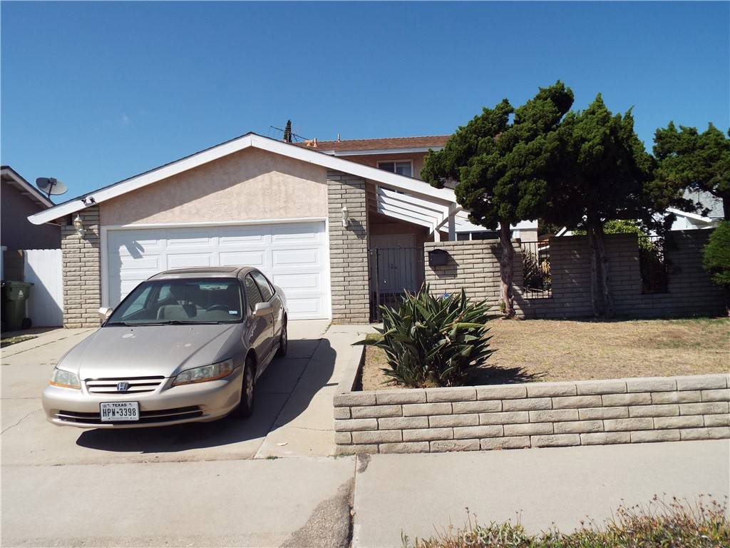 Harbor City, CA 90710,1311 Woodbury DR
