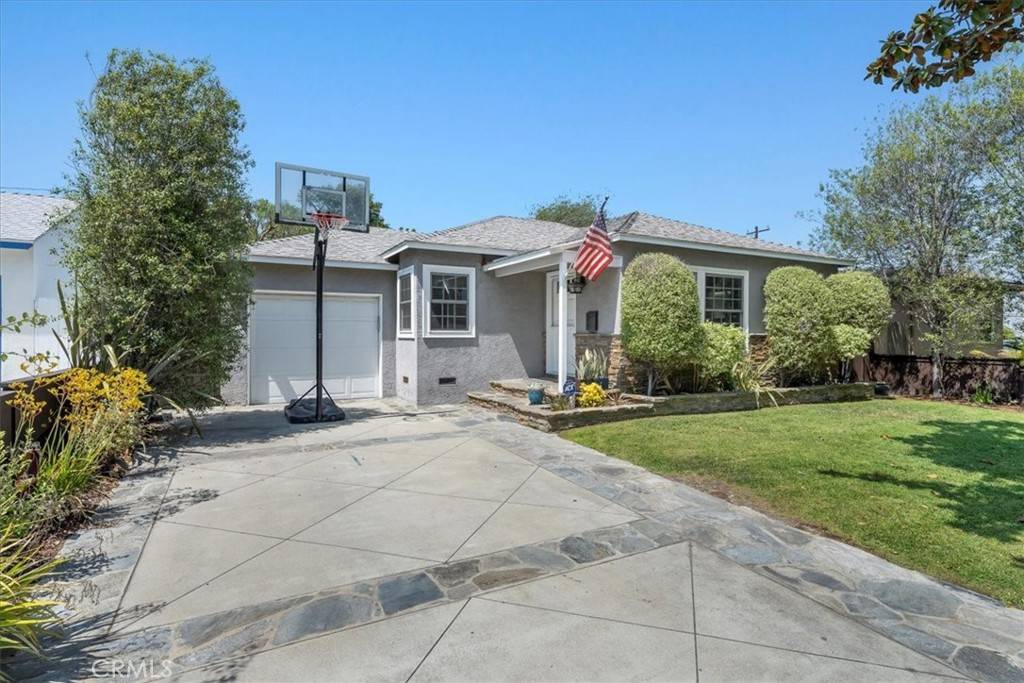 Redondo Beach, CA 90278,2515 Armour LN