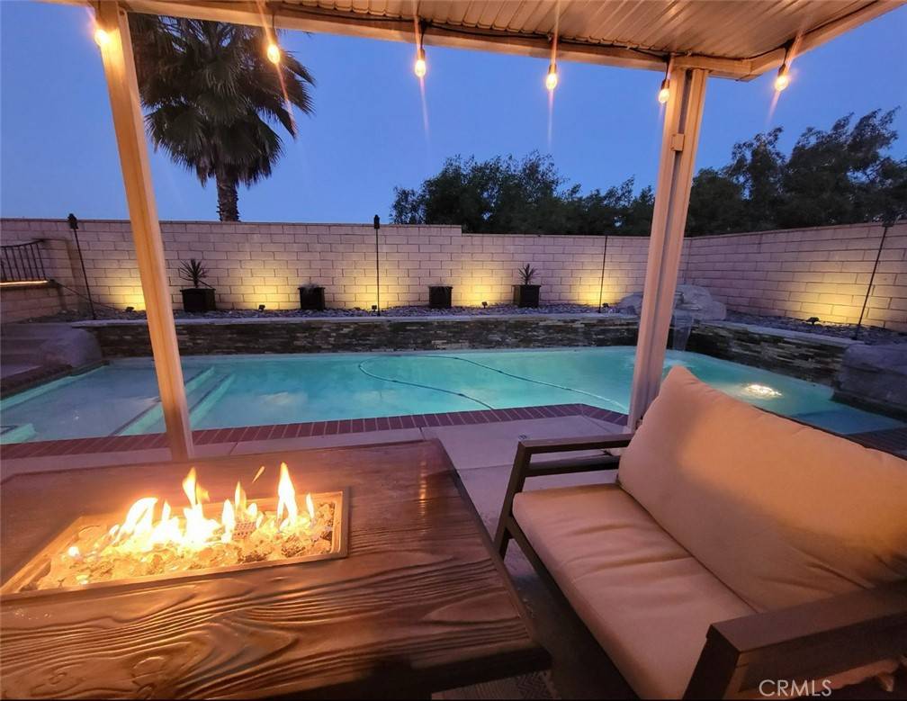 Lake Elsinore, CA 92530,29440 Tours Street