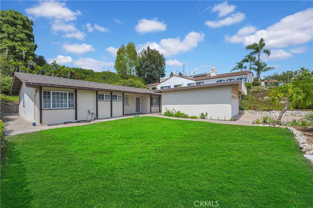 Rancho Palos Verdes, CA 90275,6551 Abbottswood DR