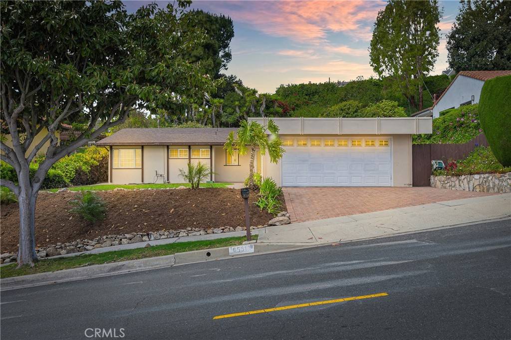 Rancho Palos Verdes, CA 90275,6551 Abbottswood DR