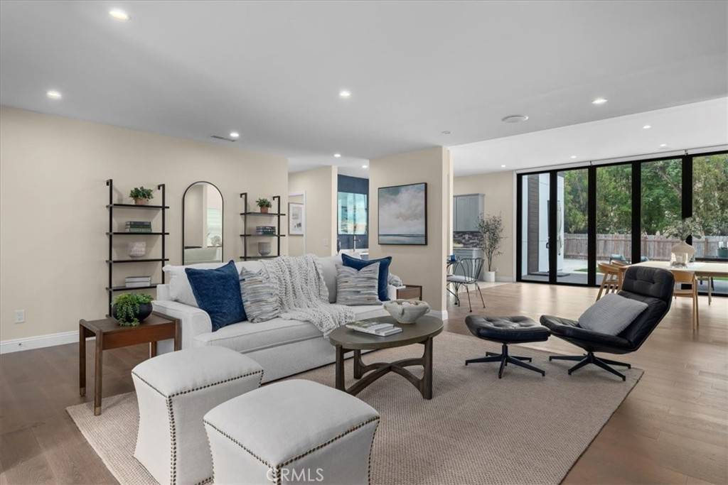 Rancho Palos Verdes, CA 90275,26803 Basswood AVE