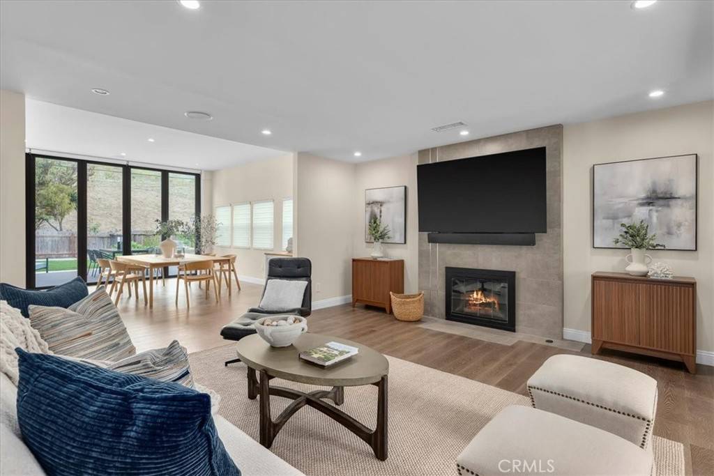 Rancho Palos Verdes, CA 90275,26803 Basswood AVE