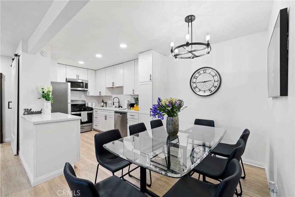 Santa Ana, CA 92707,1001 W Macarthur BLVD #98