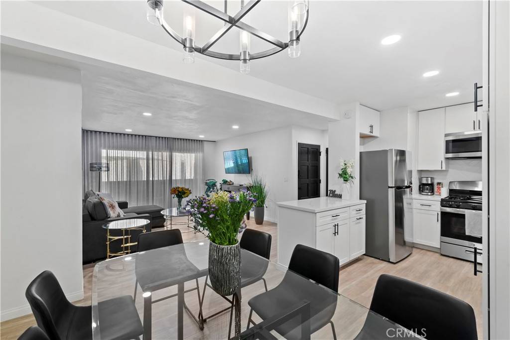 Santa Ana, CA 92707,1001 W Macarthur BLVD #98