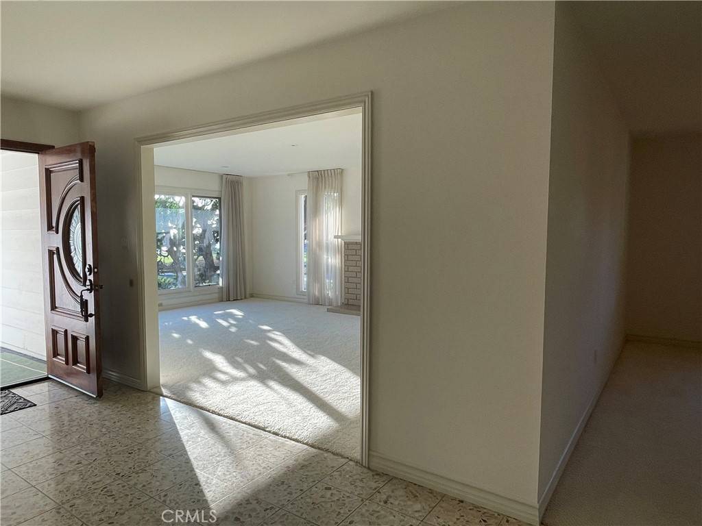 Rancho Palos Verdes, CA 90275,29404 Seaspray DR