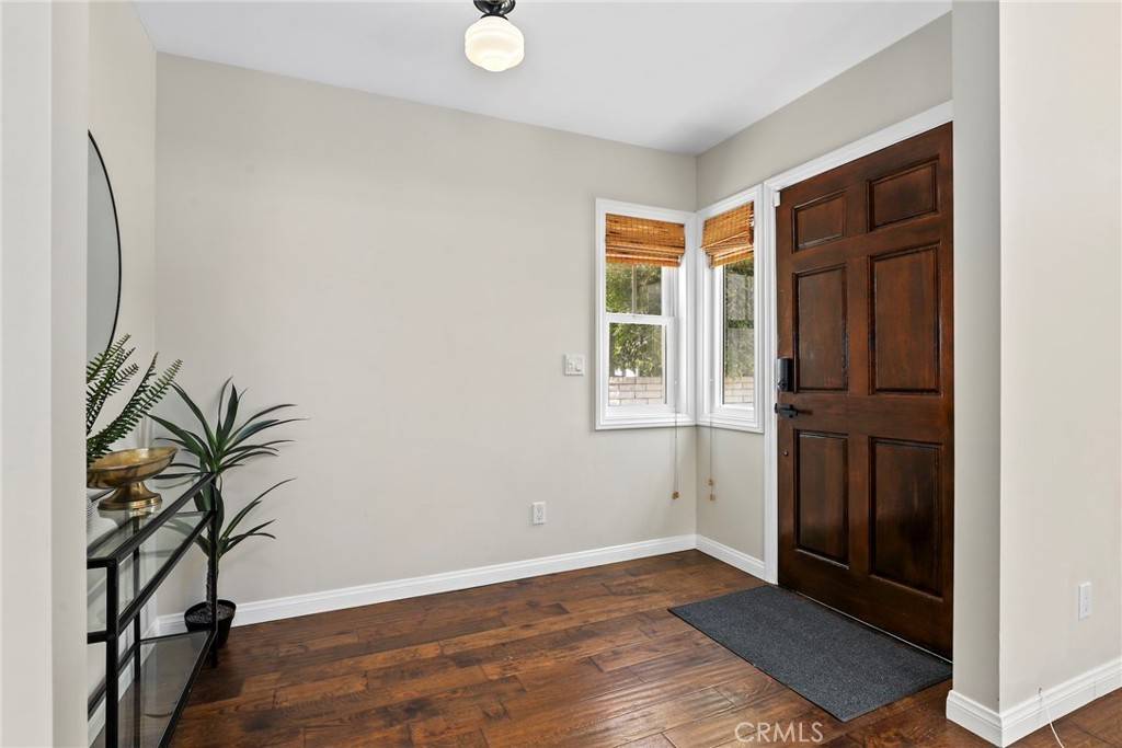 Redondo Beach, CA 90277,1069 Avenue D
