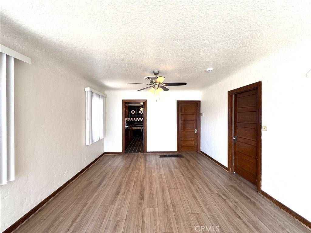 Los Angeles, CA 90044,1049 W 65th PL
