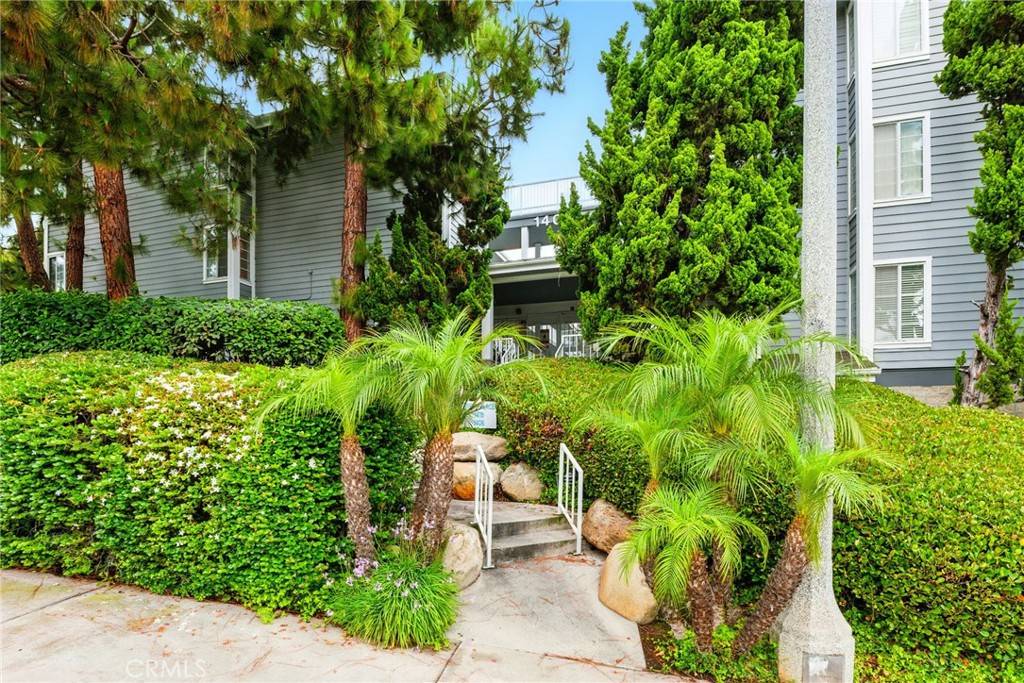 San Pedro, CA 90732,1406 Brett PL #112