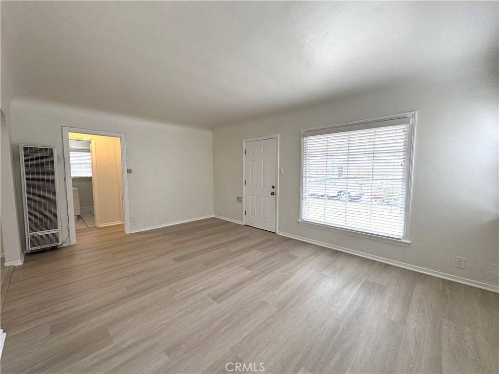 Long Beach, CA 90805,73 W Plymouth ST