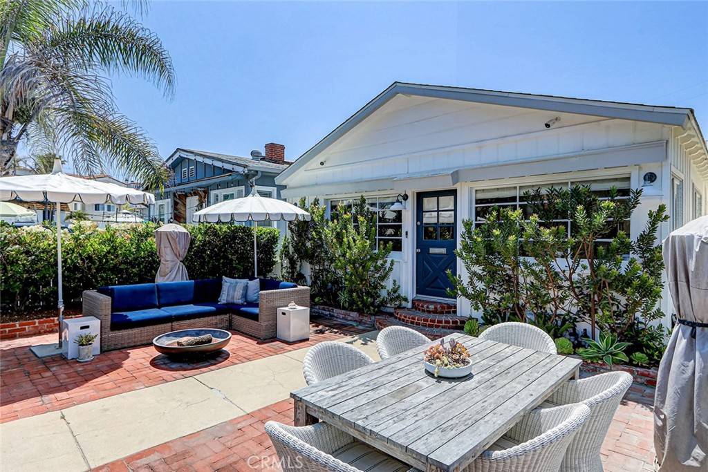 Hermosa Beach, CA 90254,42 21st ST