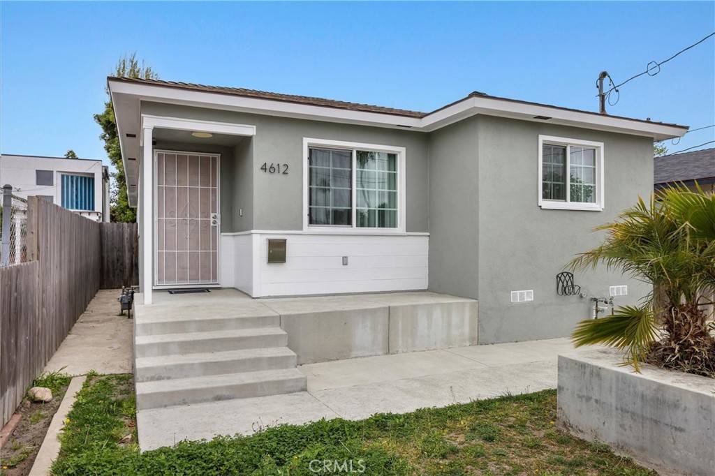 Lawndale, CA 90260,4612 W 161st ST