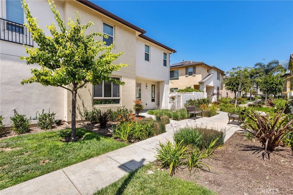 Hawthorne, CA 90250,12016 Fairmont CT