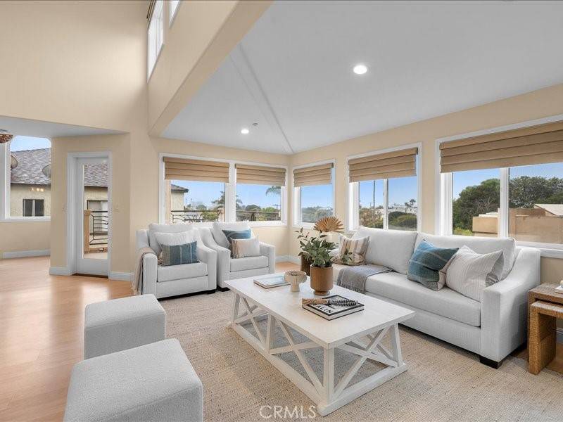 Hermosa Beach, CA 90254,636 ninth
